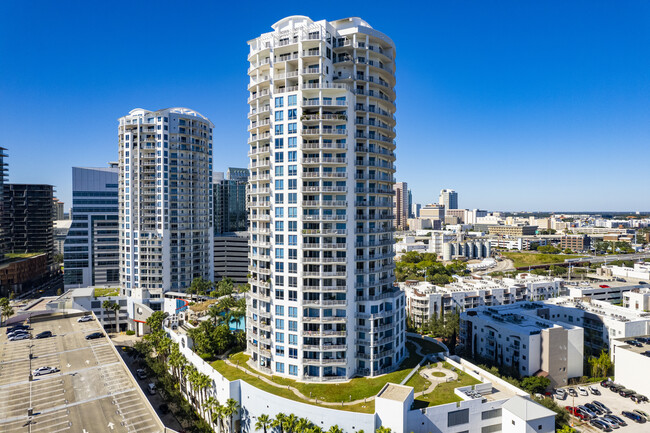 Towers of Channelside in Tampa, FL - Building Photo - Building Photo