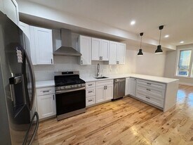 178 Washington Ave, Unit 301 in Chelsea, MA - Building Photo