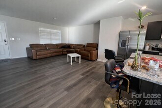 6006 Silverwing Dr in Charlotte, NC - Building Photo - Building Photo