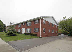 6713 W Bluemound Rd Apartamentos