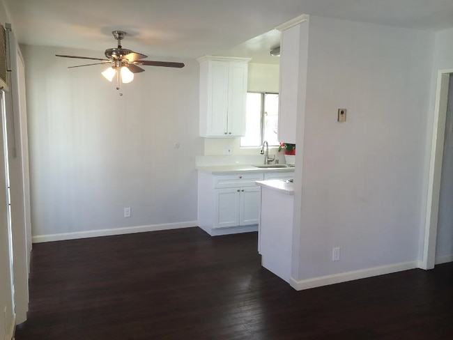 14718 Magnolia Blvd in Los Angeles, CA - Foto de edificio - Building Photo