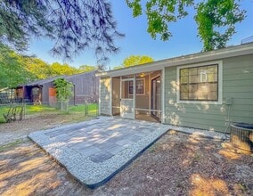 6133 Greenon Ln in Tallahassee, FL - Building Photo - Building Photo