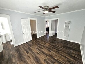1306 E Hellman St in Long Beach, CA - Building Photo - Building Photo