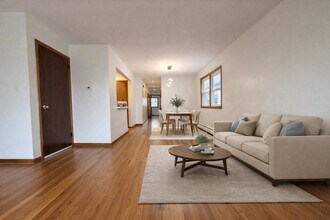 180 W 3rd St in Bayonne, NJ - Building Photo - Building Photo