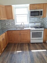 589 Avenue A in Bayonne, NJ - Building Photo - Building Photo