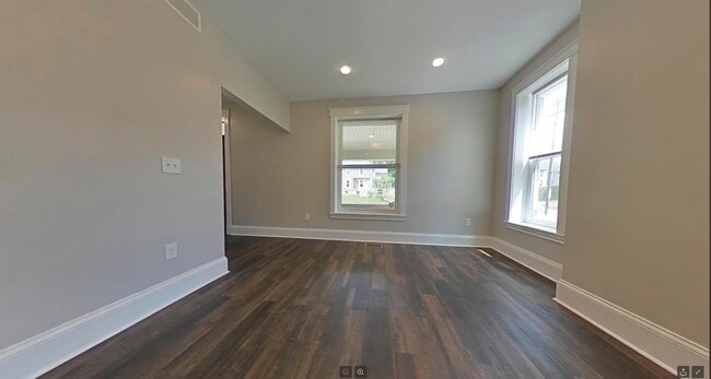 2453 Neil Ave in Columbus, OH - Building Photo - Building Photo