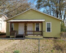 305 S Magnolia St, Unit C in Hammond, LA - Building Photo