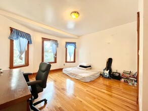 99 Litchfield St, Unit 2 in Boston, MA - Building Photo - Building Photo