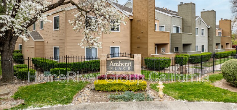 1019 Dornajo Way in Sacramento, CA - Building Photo