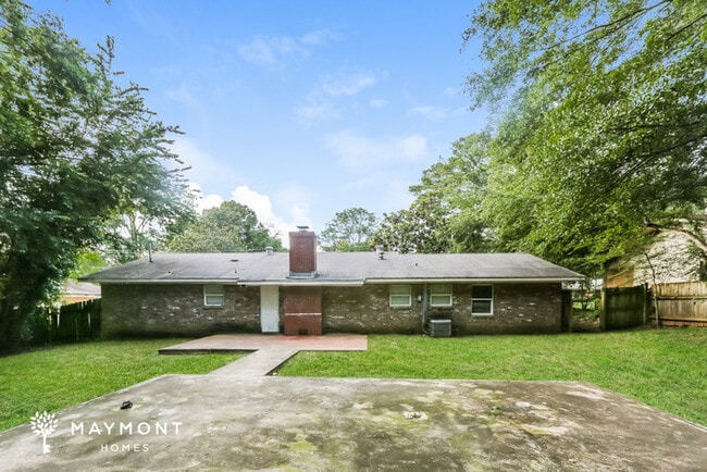 1217 Winterview Dr in Jackson, MS - Building Photo - Building Photo