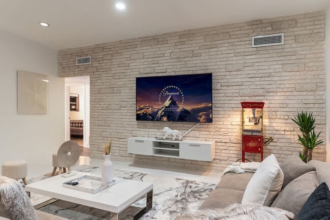 property at 20010 Highland Lakes Blvd