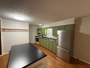 2118 Glen Davis Rd in Oxford, AL - Building Photo - Building Photo