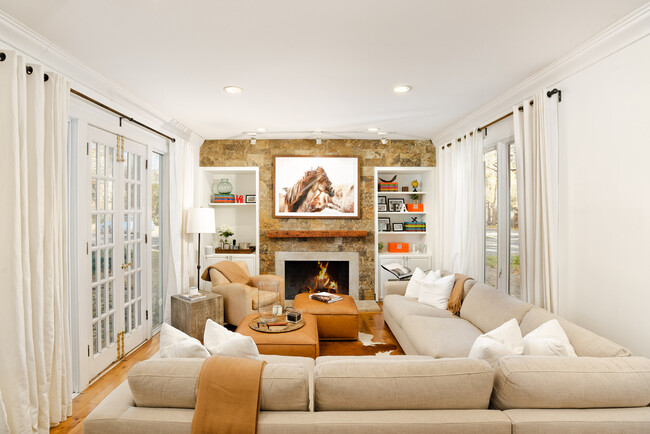 property at 401 W Bleeker St