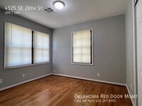 4525 SE 28th St photo'