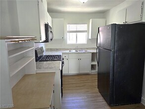 1708 Cordoba Ln, Unit D in Las Vegas, NV - Building Photo - Building Photo
