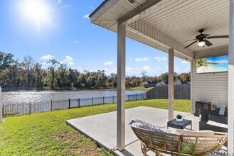 7156 Kenilworth Crossing Ave in Baton Rouge, LA - Building Photo - Building Photo