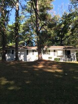 1673 Hollyhock Terrace, Unit 4 in Decatur, GA - Building Photo