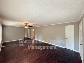 1011 S Weldon St in Gastonia, NC - Building Photo - Building Photo