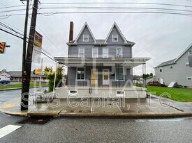 297 2nd St in Highspire, PA - Building Photo