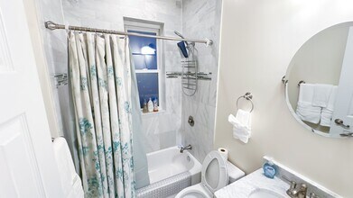 158 R St NE in Washington, DC - Building Photo - Building Photo