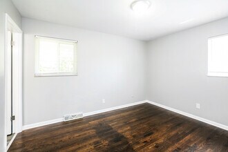 6588 Montevista Dr in Cincinnati, OH - Building Photo - Building Photo