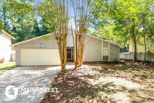 8178 Winewood Way in Riverdale, GA - Building Photo