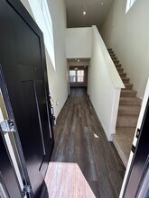 1902 W Meadow Ct in Tulare, CA - Building Photo - Building Photo