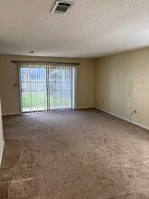 250 Kathy Ct in Mary Esther, FL - Building Photo - Building Photo