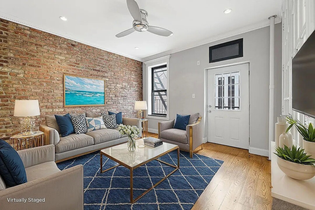 186 Avenue B in New York, NY - Building Photo
