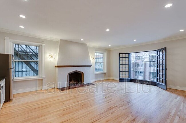 1234 E Colfax Ave, Unit #1 in Denver, CO - Foto de edificio - Building Photo