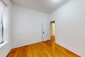 5401-5403 S. Woodlawn Avenue in Chicago, IL - Foto de edificio - Building Photo