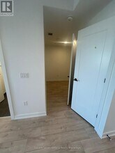 720 Whitlock Ave in Milton, ON - Building Photo - Building Photo