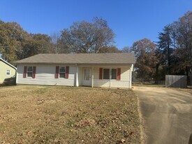 218 Donavon Dr in Spartanburg, SC - Building Photo