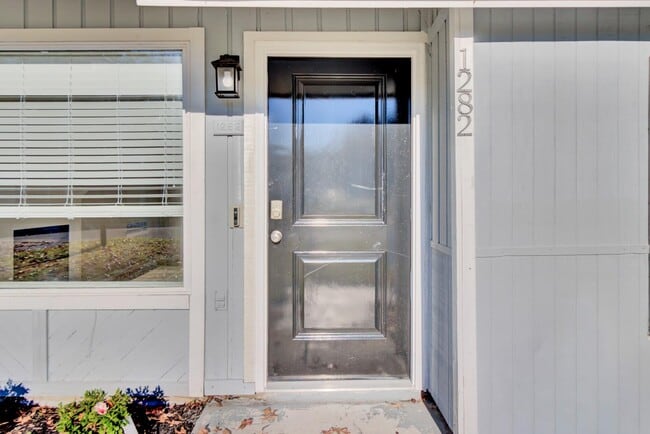 1282 Maryland Dr in Ladson, SC - Building Photo - Building Photo