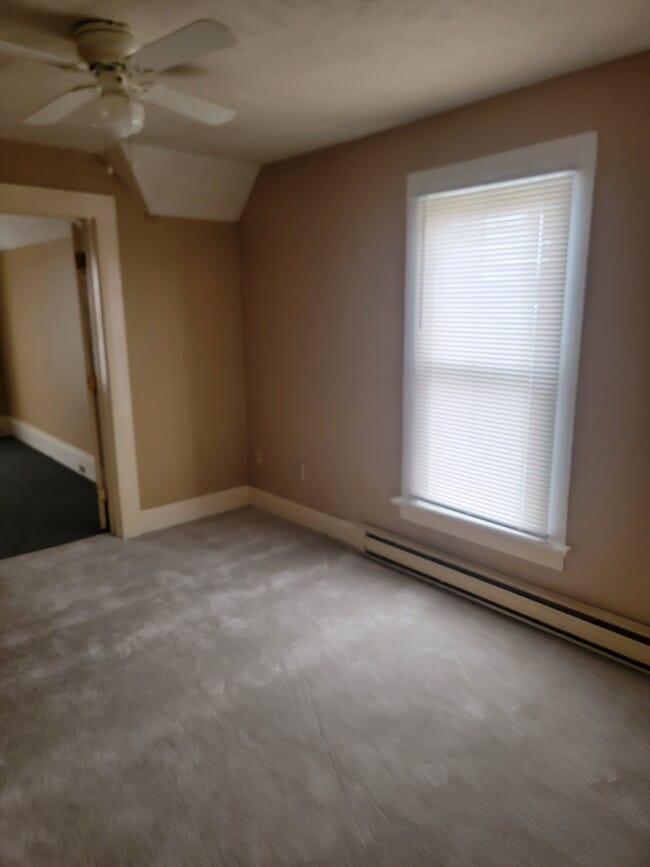 123 Pearl St, Unit 123 in Painesville, OH - Foto de edificio - Building Photo