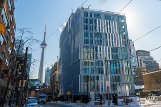 Form Condos in Toronto, ON - Building Photo - Building Photo