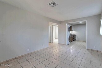 5206 W Ocotillo Rd, Unit A in Glendale, AZ - Building Photo - Building Photo