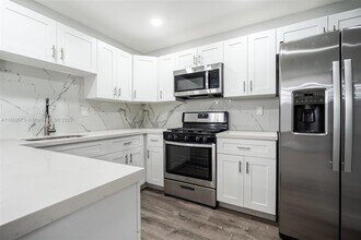 6211 SW 116th Pl in Miami, FL - Building Photo - Building Photo