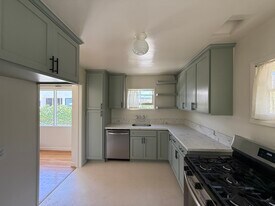 2630 S West View St in Los Angeles, CA - Building Photo