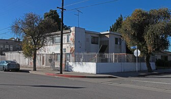 426-428 W 77th St in Los Angeles, CA - Building Photo