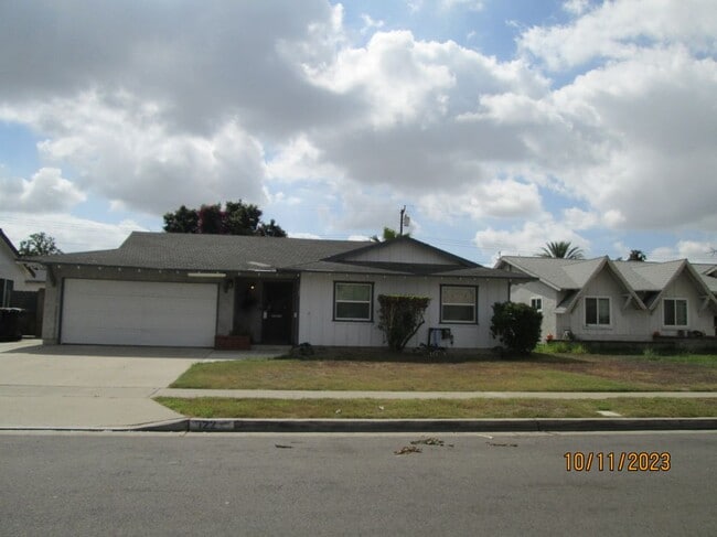 property at 122 W Cliffwood Ave