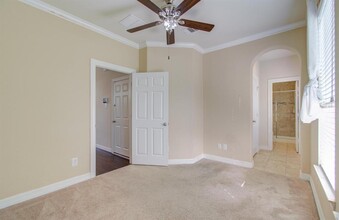 10609 Enclave Shadows Ct in Houston, TX - Building Photo - Building Photo