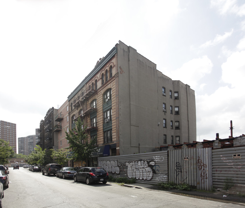 434-436 S 5th St in Brooklyn, NY - Building Photo