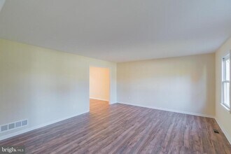 414 Windsor Cir in Exton, PA - Building Photo - Building Photo