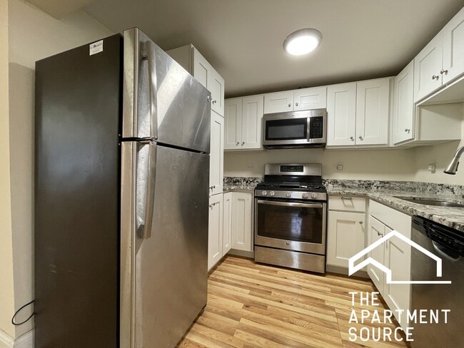 3320 W Altgeld St, Unit G, Unit G