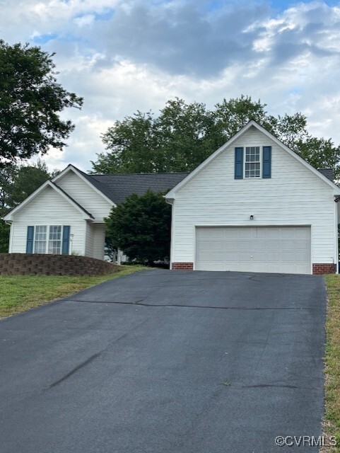 8120 Castle Grove Dr in Mechanicsville, VA - Building Photo - Building Photo