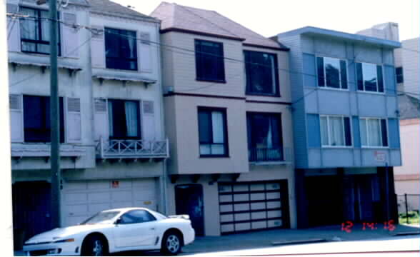 1527 Lincoln Way in San Francisco, CA - Foto de edificio