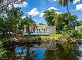 514 14th St N in Naples, FL - Building Photo