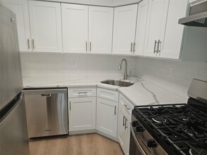 207 Fairview Cir in Middle Island, NY - Building Photo - Building Photo