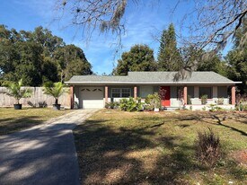 802 Huntington Pl in Orlando, FL - Building Photo